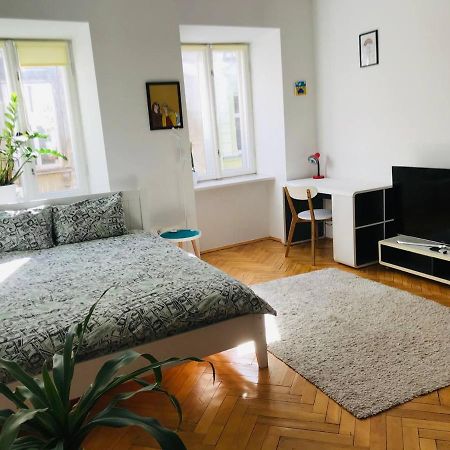 Berlin Apartment Lviv Exterior photo